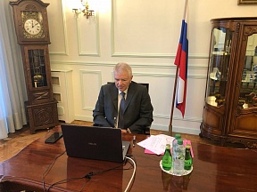 Видеоконференция «Побратимство: Россия и Франция» Видеоконференция «Побратимство: Россия и Франция»