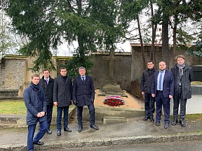 Dépôt des gerbes, 11 février 2019 Dépôt des gerbes, 11 février 2019