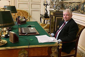 Семинар "Встречи с Россией" с участием Посла России во Франции А.Ю.Мешкова Семинар "Встречи с Россией" с участием Посла России во Франции А.Ю.Мешкова