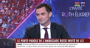 Porte-parole de l'ambassade de Russie en France, Alexander Makogonov, sur le plateau de LCI