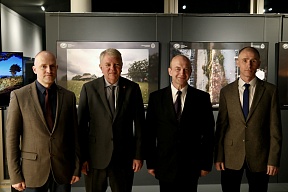 Inauguration de l'exposition "Phares de Russie" au Centre  spirituel et culturel orthodoxe russe à Paris