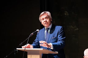 Alexeï Pouchkov: «L’Europe doit aller de l’avant» Alexeï Pouchkov: «L’Europe doit aller de l’avant»