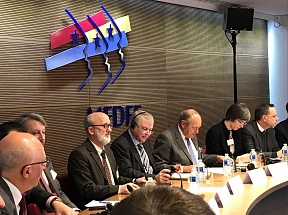 Sur la rencontre de S.E. l’Ambassadeur de Russie en France Alexey Meshkov avec les représentants du business français,Paris, 28 février 2018