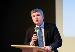 Allocution du ministre-conseiller Artem Studennikov au colloque «80 ans depuis le début de la II guerre mondiale : Et si on pouvait l’éviter?»