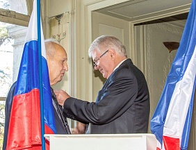 Sur la remise de la Médaille Pouchkine à Alexandre Zviguilski, 9 novembre 2018 Sur la remise de la Médaille Pouchkine à Alexandre Zviguilski, 9 novembre 2018